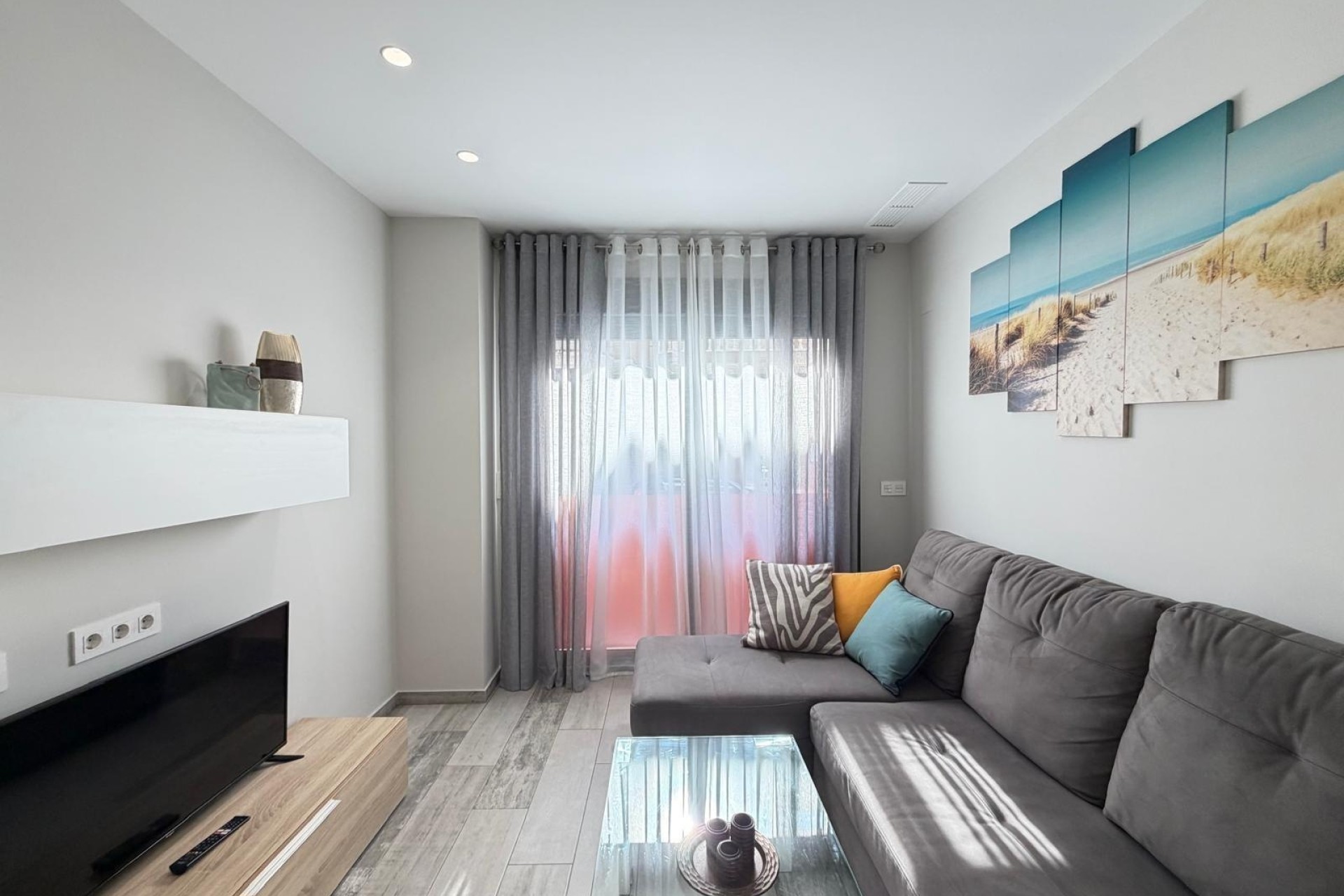 Resale - Apartment / Flat -
Torrevieja - Playa del Cura