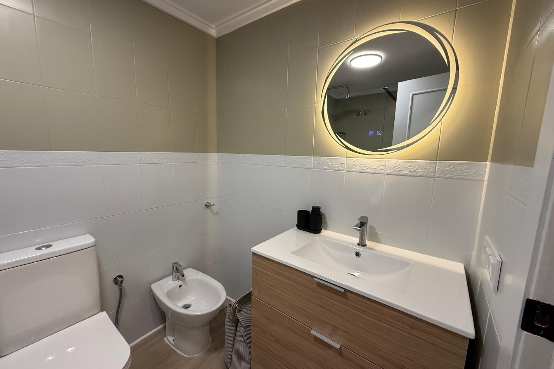 Resale - Apartment / Flat -
Torrevieja - Playa del Cura