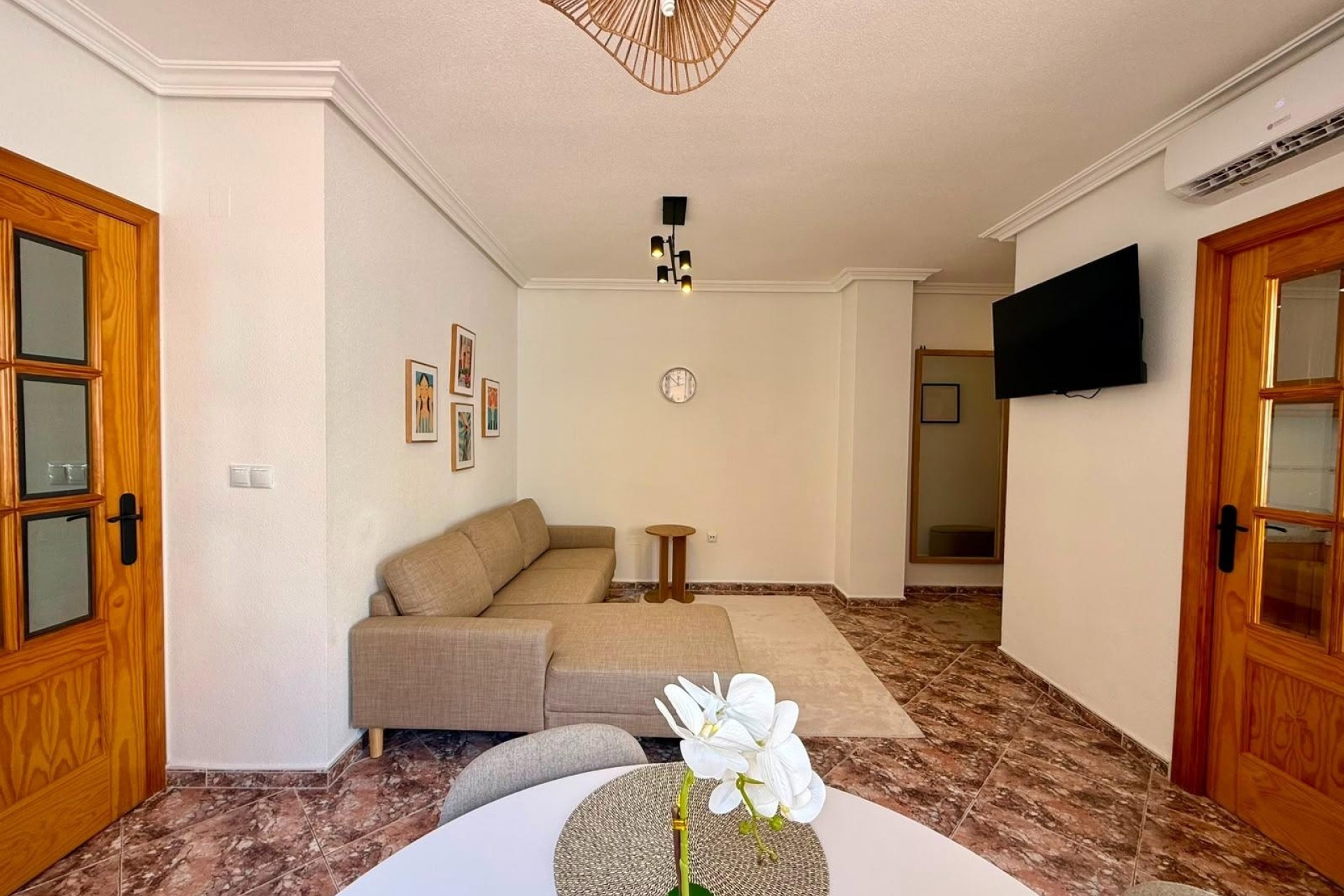 Resale - Apartment / Flat -
Torrevieja - Playa del Cura