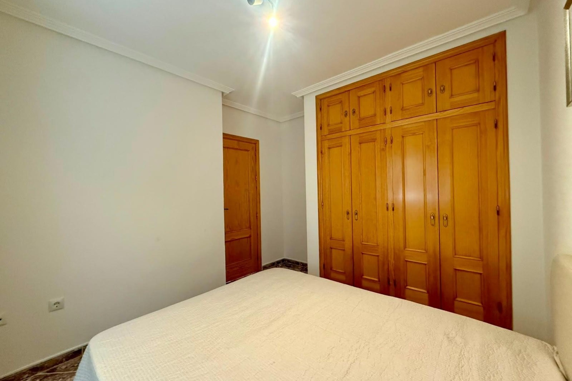 Resale - Apartment / Flat -
Torrevieja - Playa del Cura