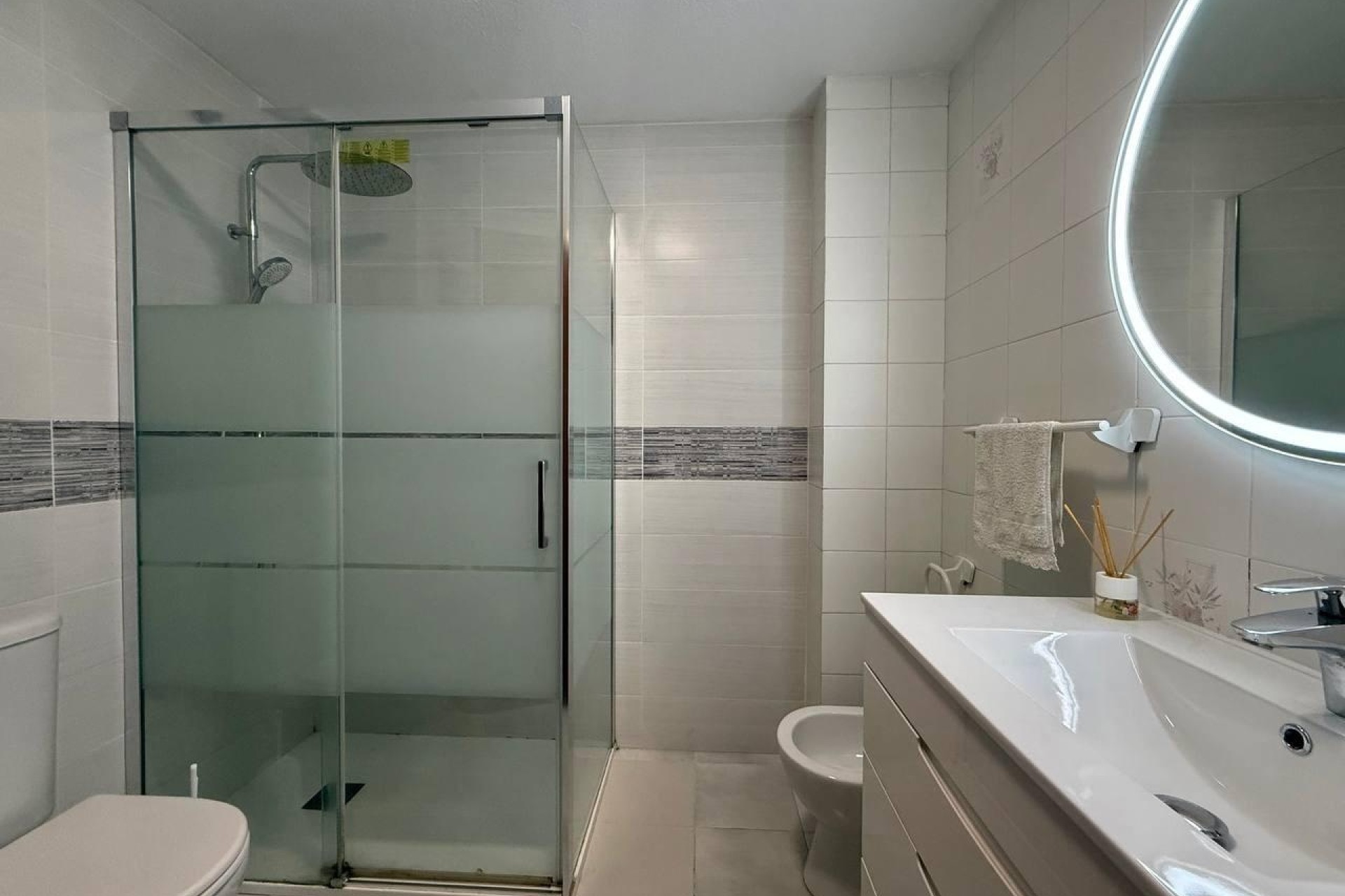 Resale - Apartment / Flat -
Torrevieja - Playa del Cura