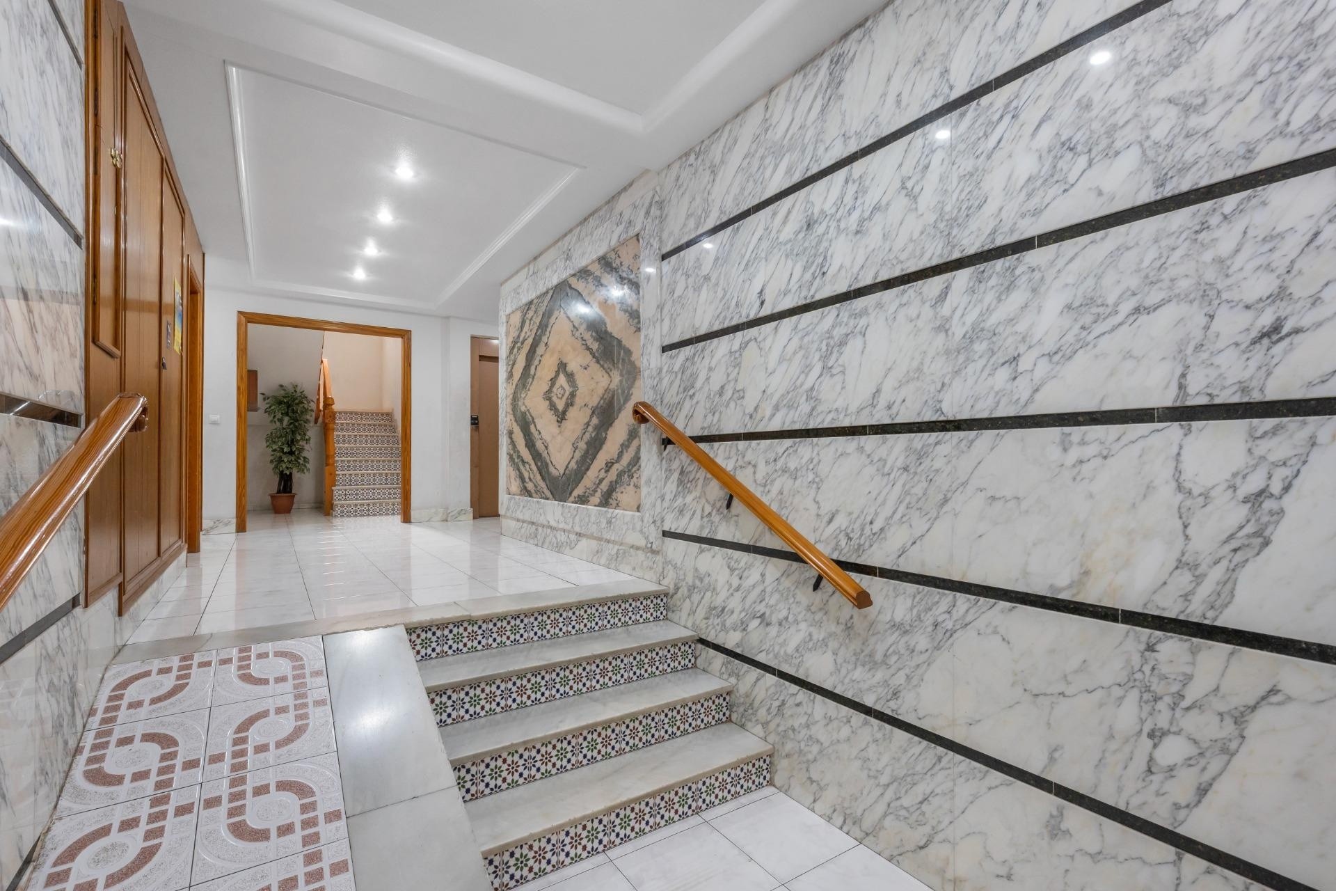 Resale - Apartment / Flat -
Torrevieja - Playa del Cura