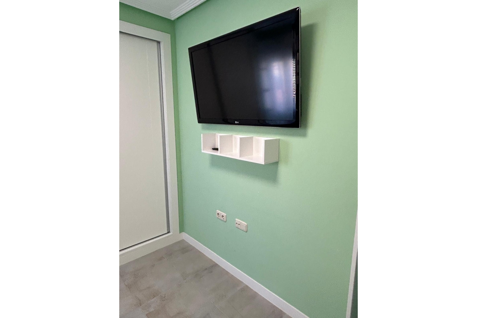 Resale - Apartment / Flat -
Torrevieja - Playa del Cura