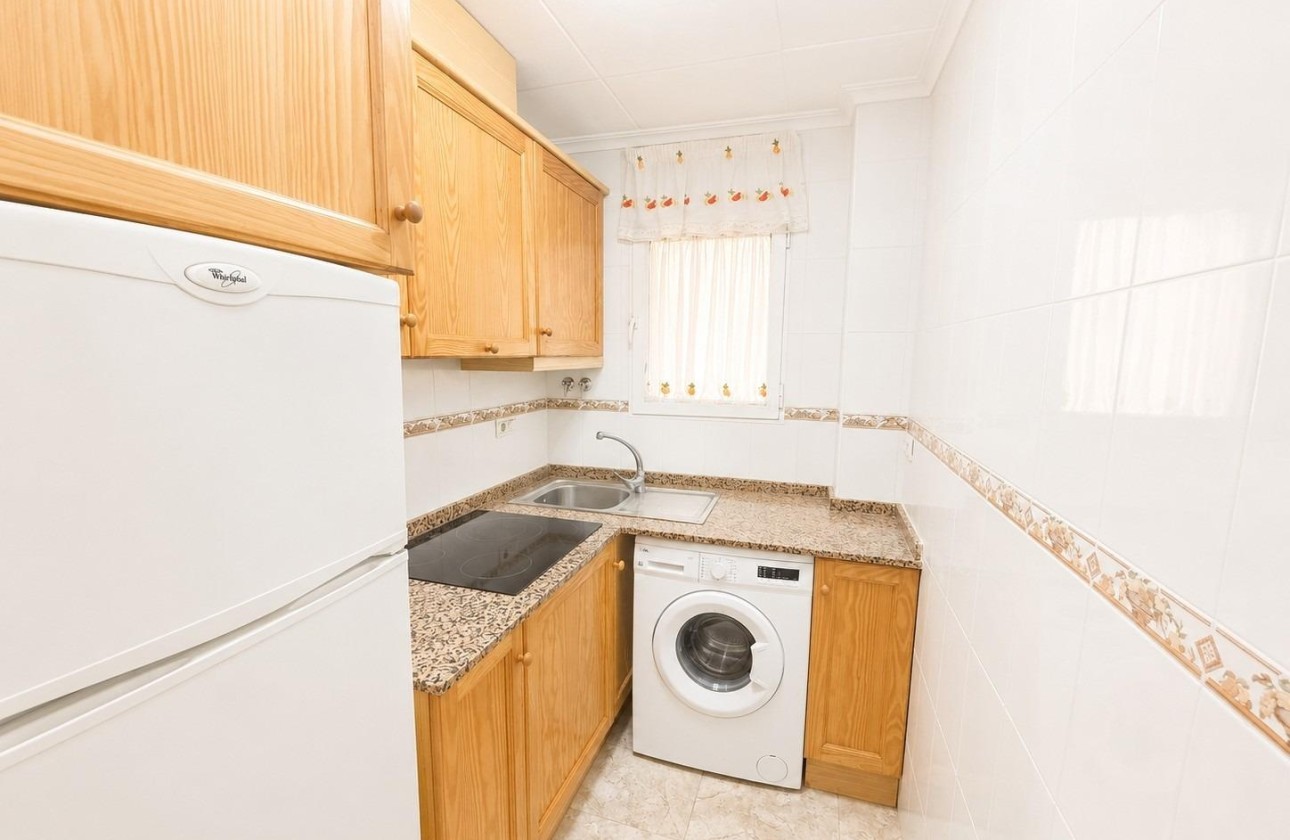 Resale - Apartment / Flat -
Torrevieja - Playa del Cura