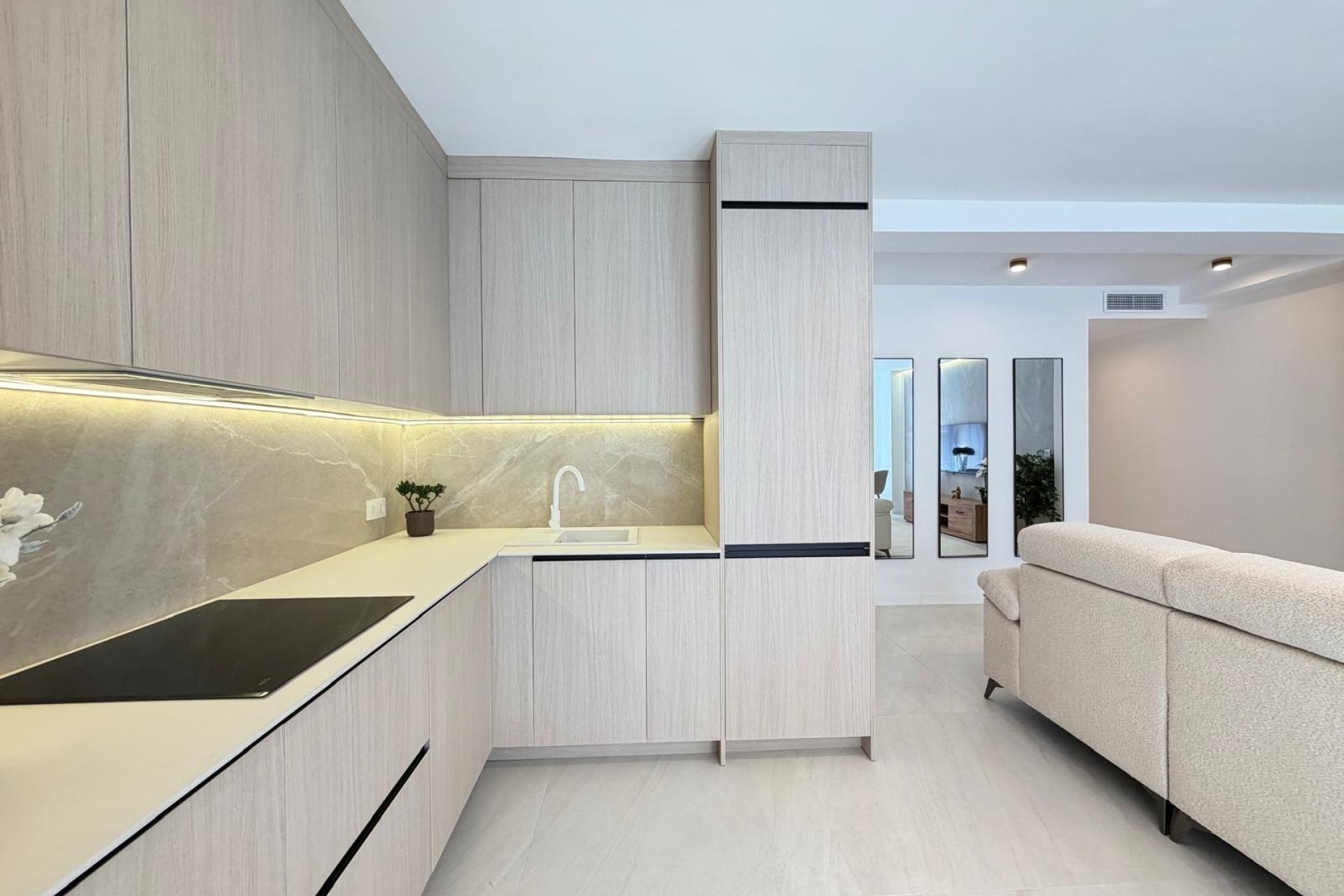 Resale - Apartment / Flat -
Torrevieja - Playa del Cura