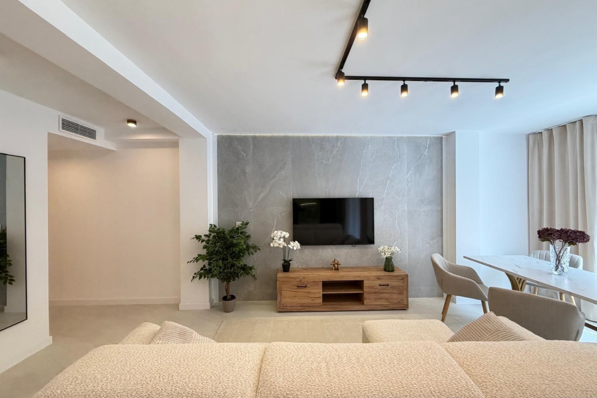 Resale - Apartment / Flat -
Torrevieja - Playa del Cura