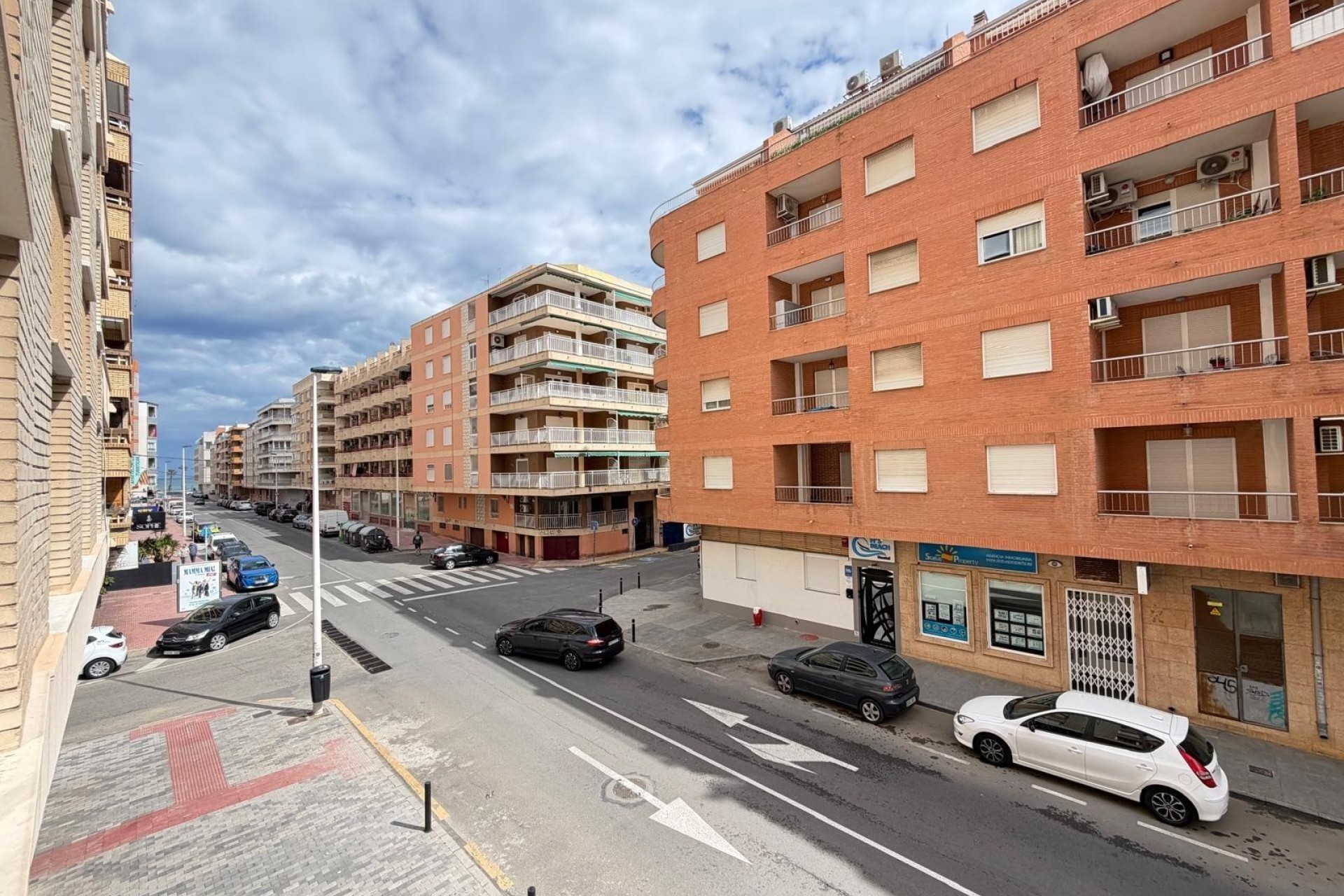 Resale - Apartment / Flat -
Torrevieja - Playa del Cura