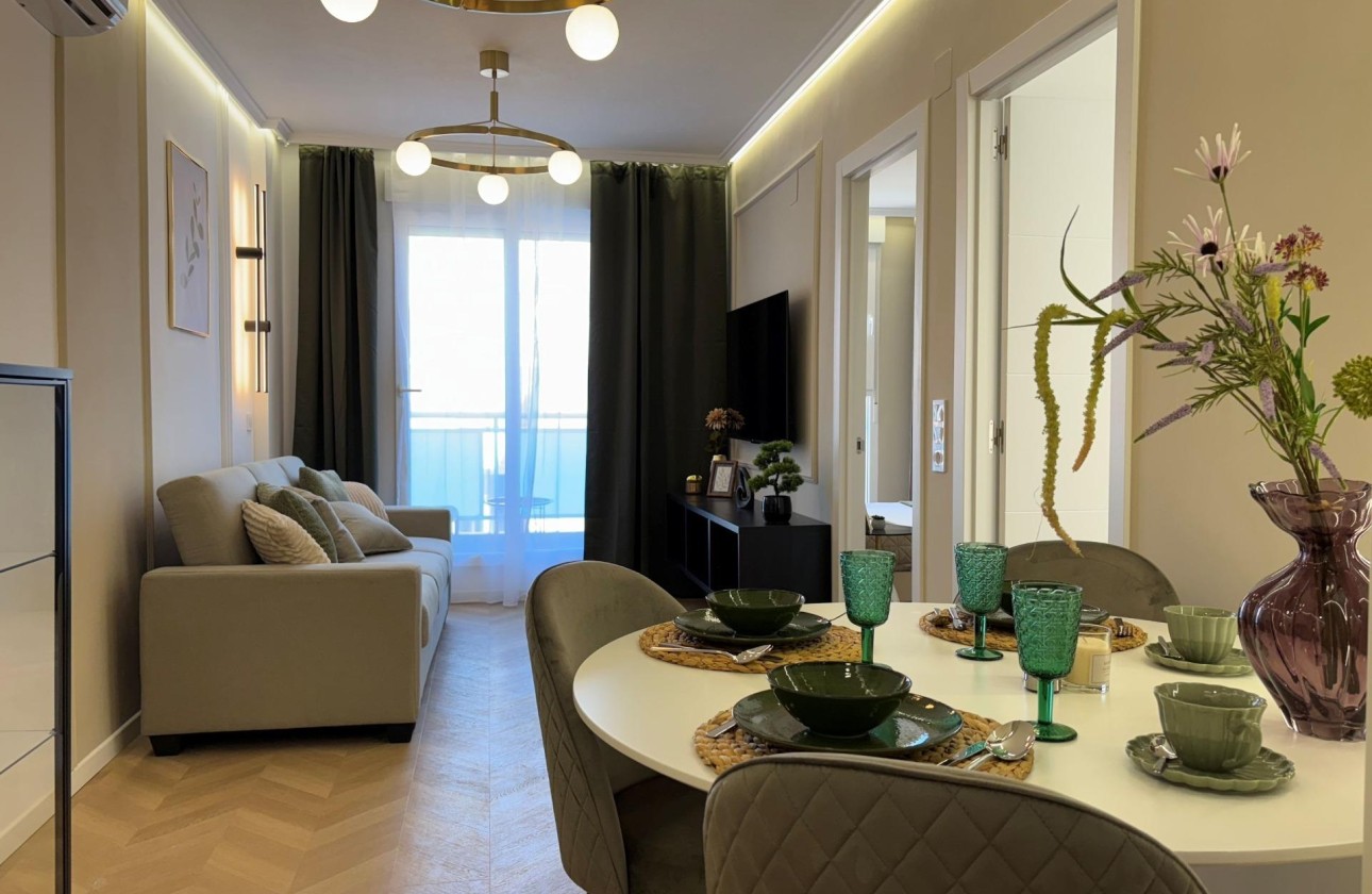 Resale - Apartment / Flat -
Torrevieja - Playa del Cura