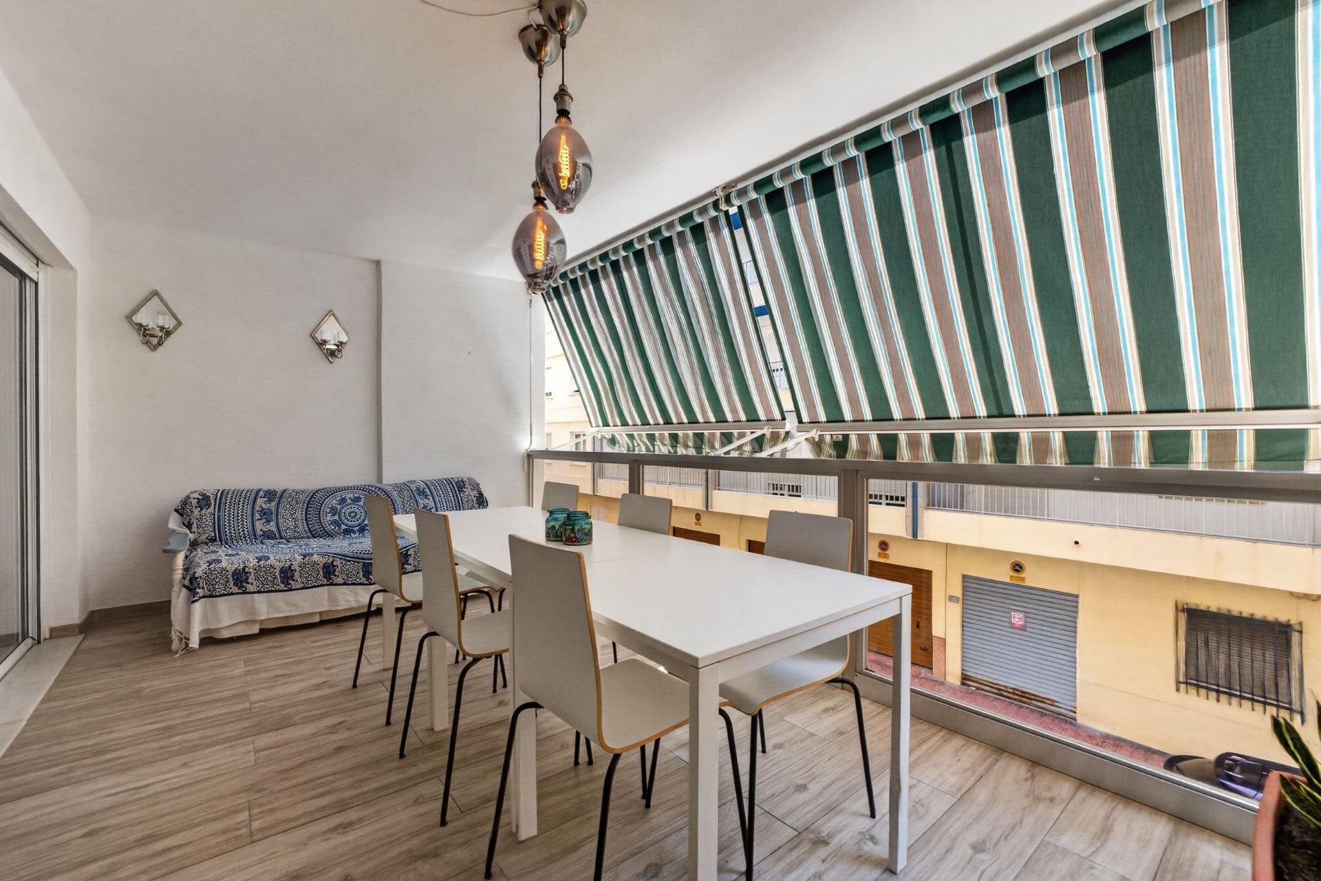 Resale - Apartment / Flat -
Torrevieja - Playa del Cura