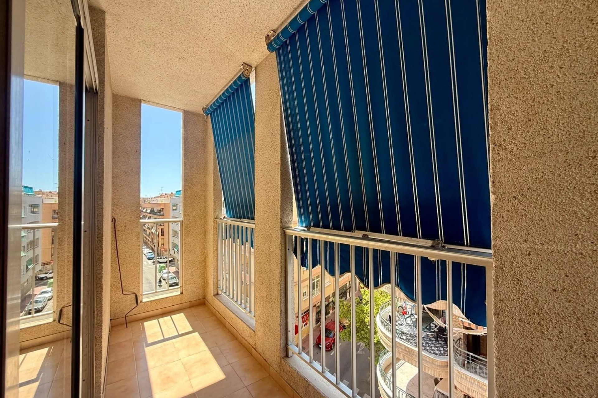 Resale - Apartment / Flat -
Torrevieja - Playa del Cura