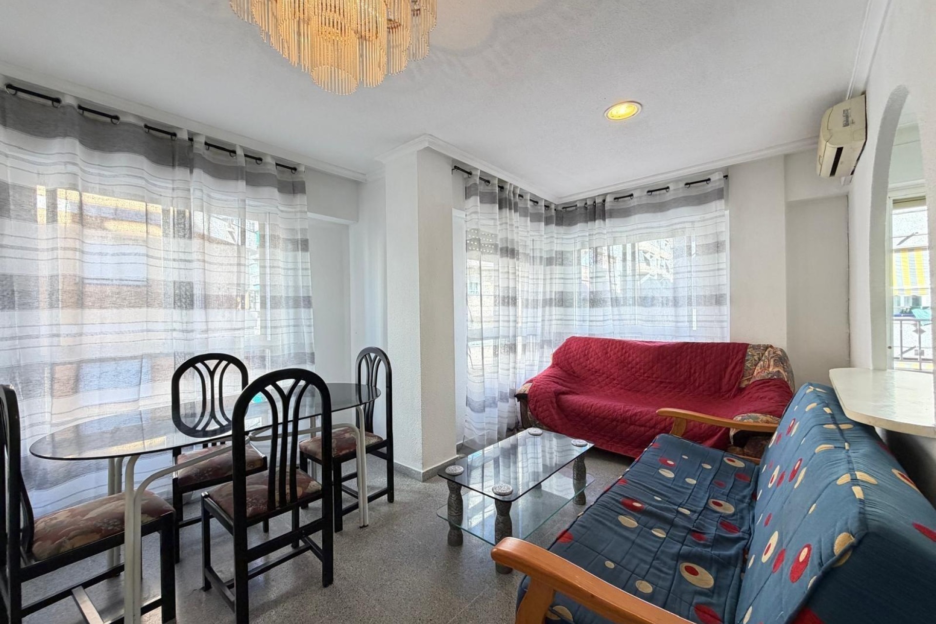 Resale - Apartment / Flat -
Torrevieja - Playa del Cura
