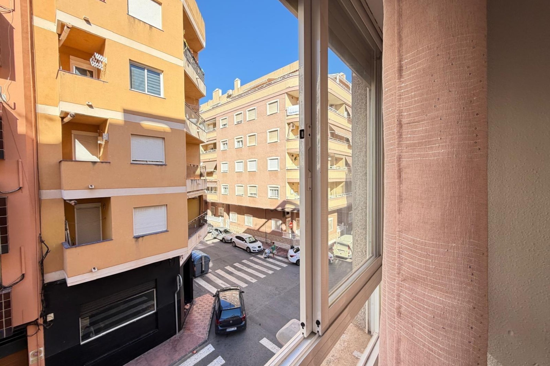 Resale - Apartment / Flat -
Torrevieja - Playa del Cura