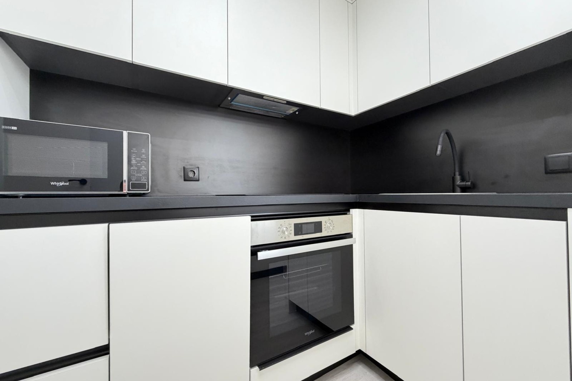 Resale - Apartment / Flat -
Torrevieja - Playa del Cura