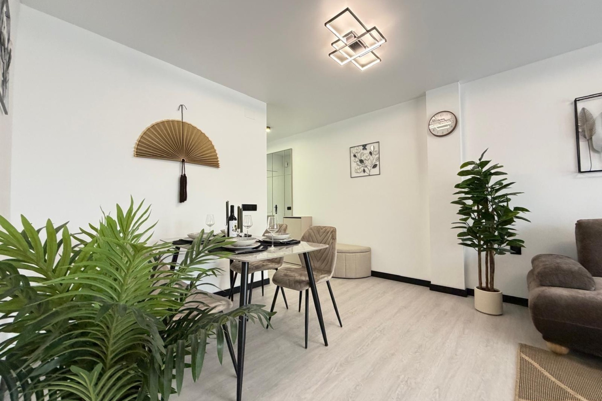 Resale - Apartment / Flat -
Torrevieja - Playa del Cura