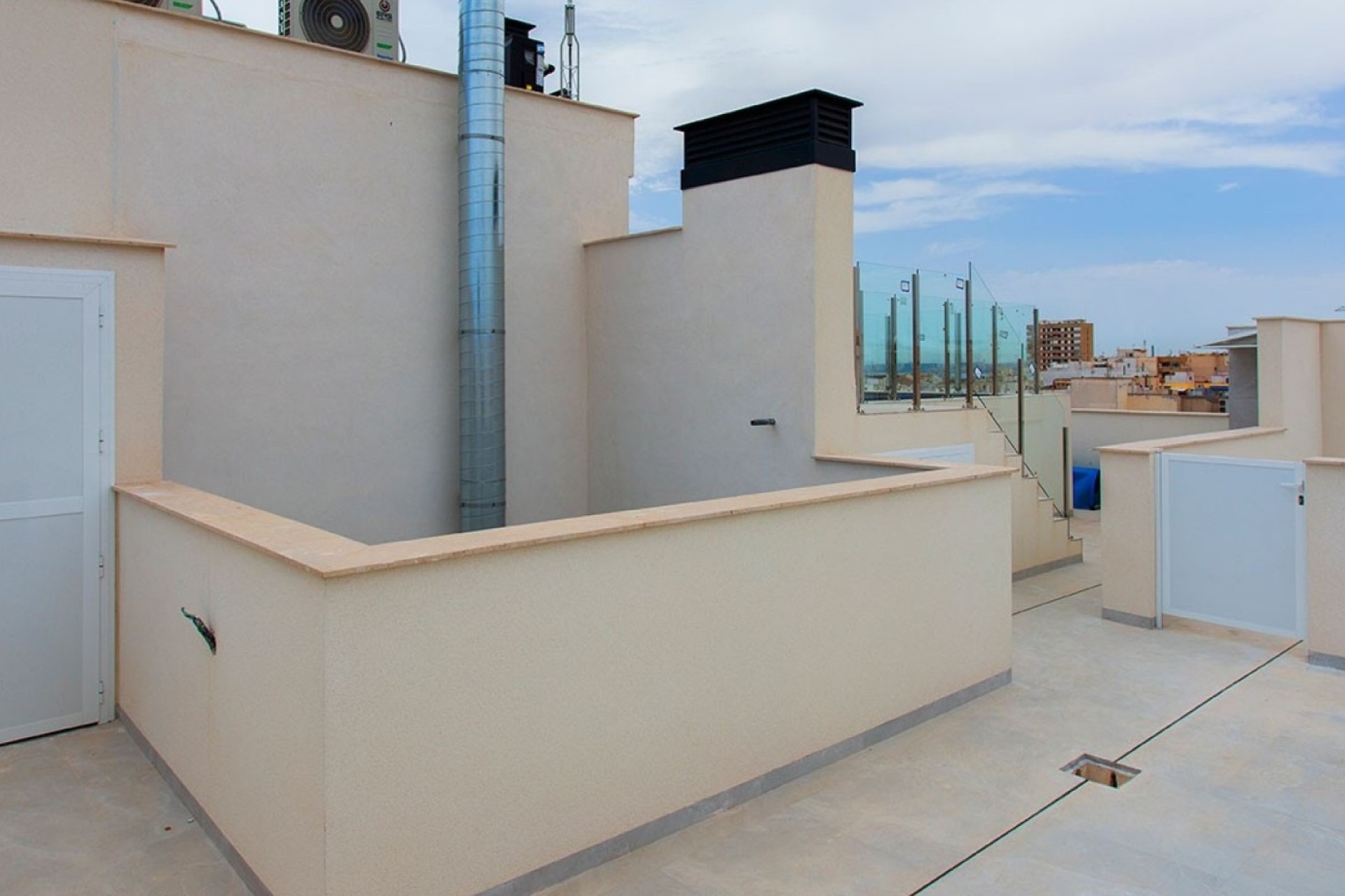 Resale - Apartment / Flat -
Torrevieja - Playa del Cura