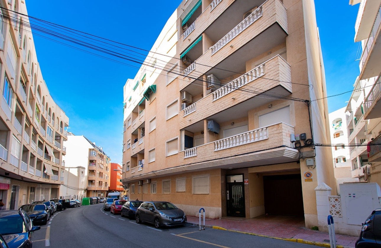Resale - Apartment / Flat -
Torrevieja - Playa Los Locos