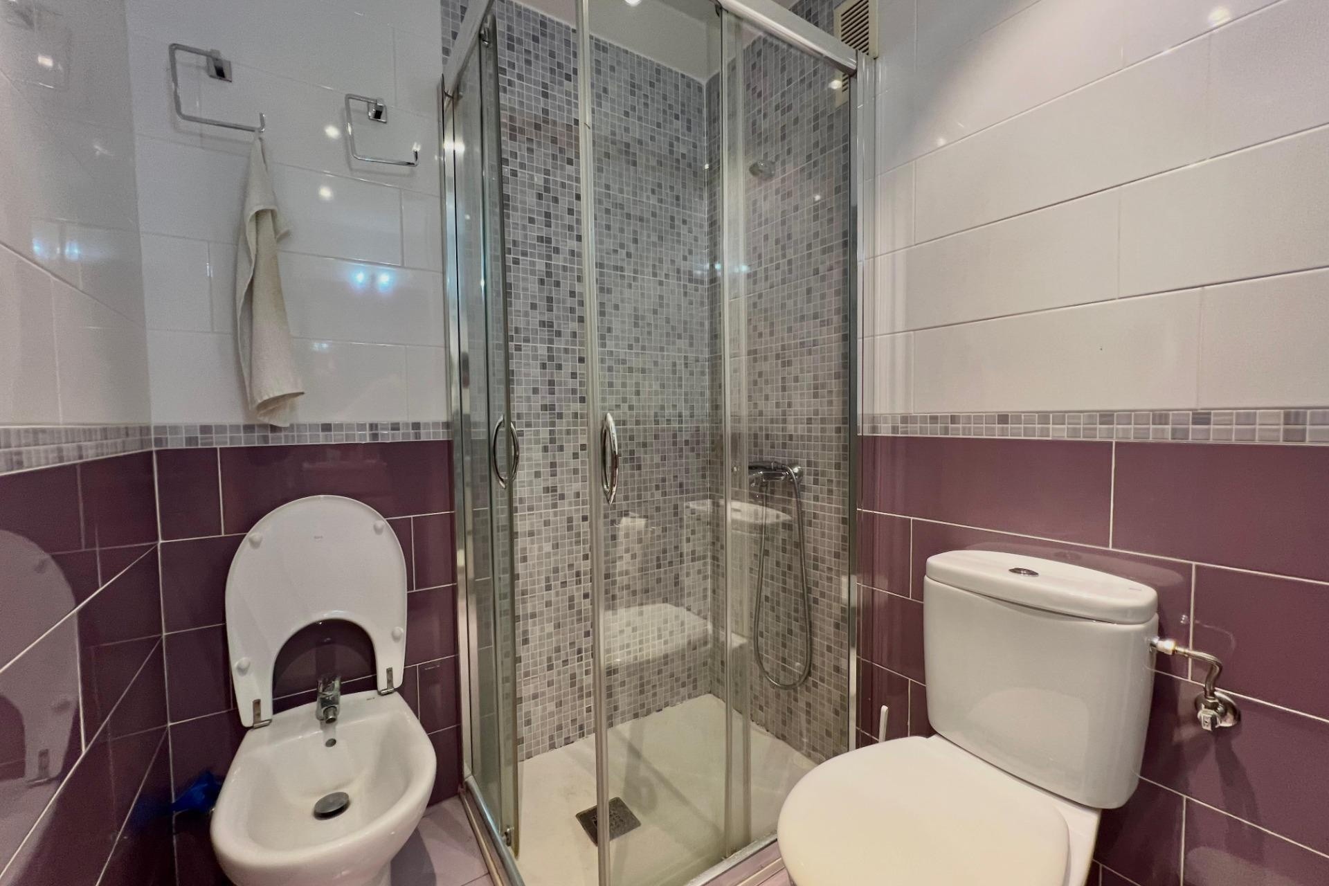 Resale - Apartment / Flat -
Torrevieja - Puerto Deportivo