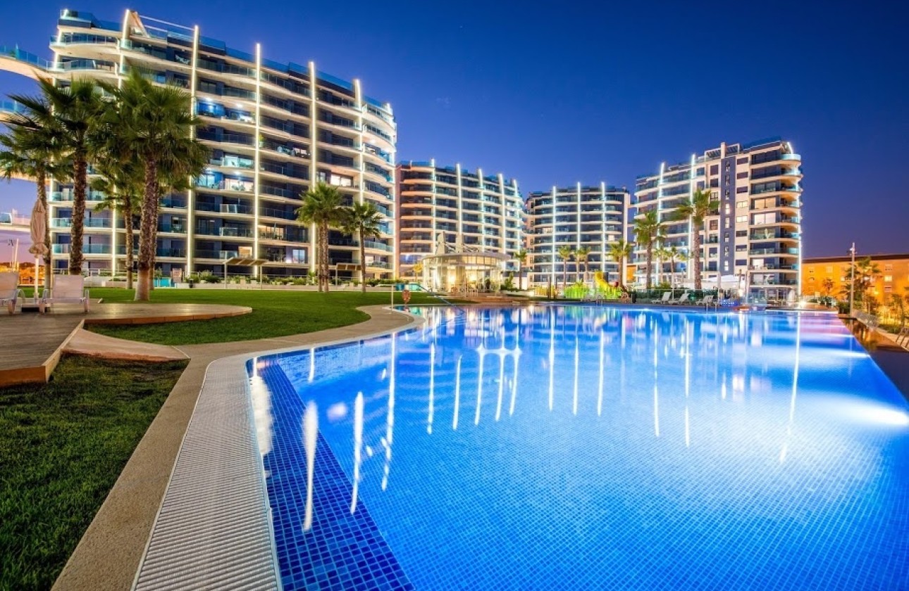 Resale - Apartment / Flat -
Torrevieja - Punta Prima