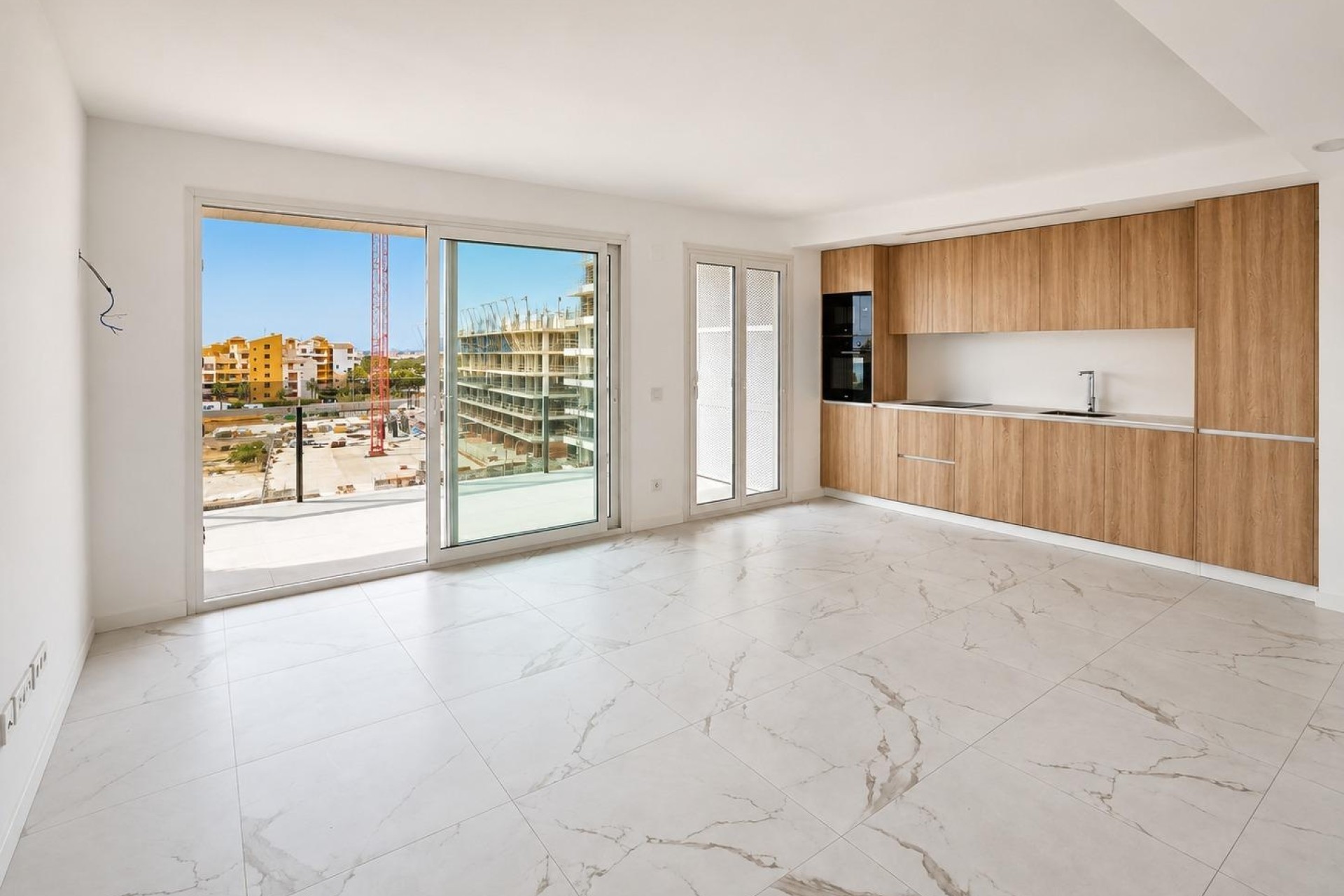 Resale - Apartment / Flat -
Torrevieja - Punta Prima