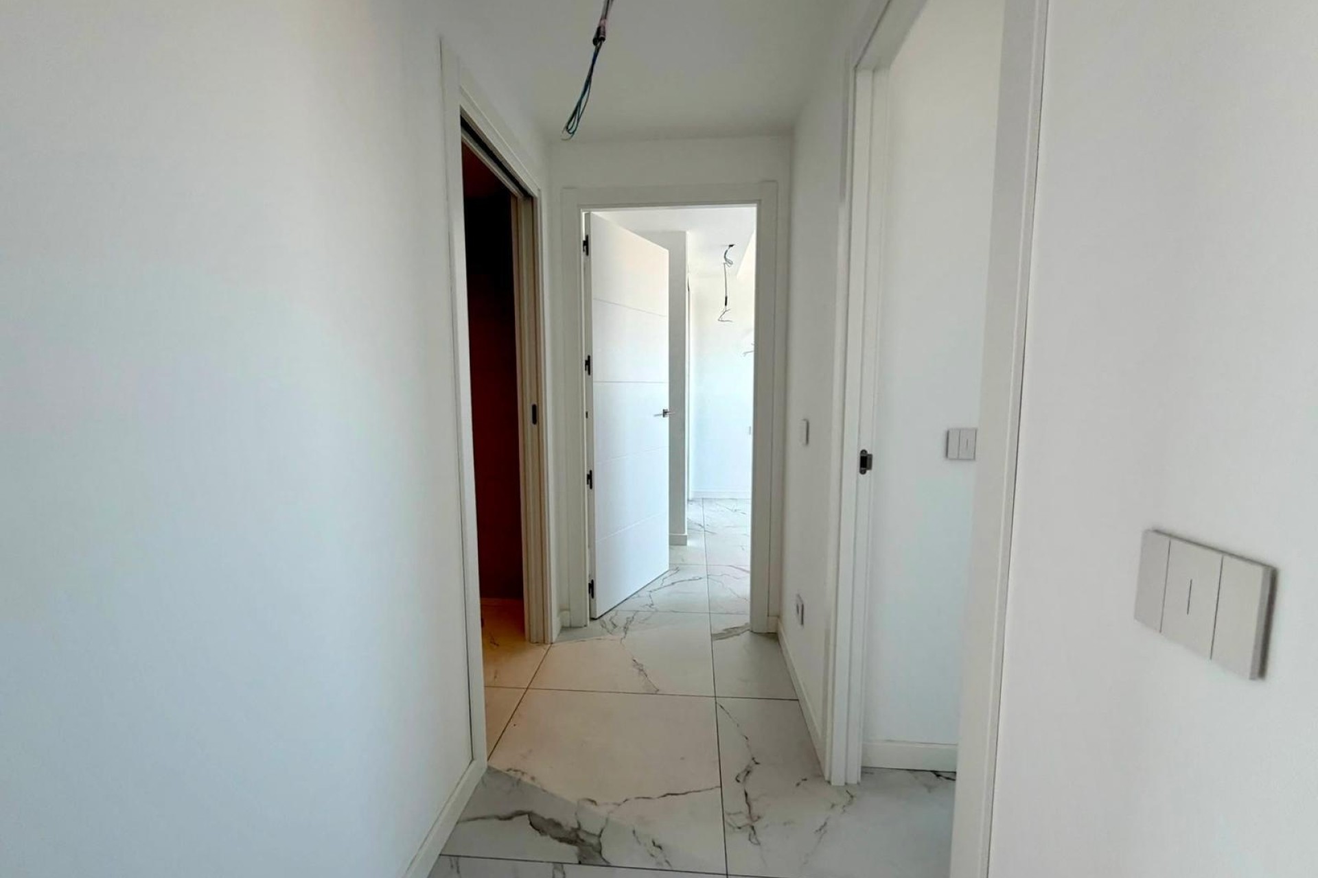 Resale - Apartment / Flat -
Torrevieja - Punta Prima