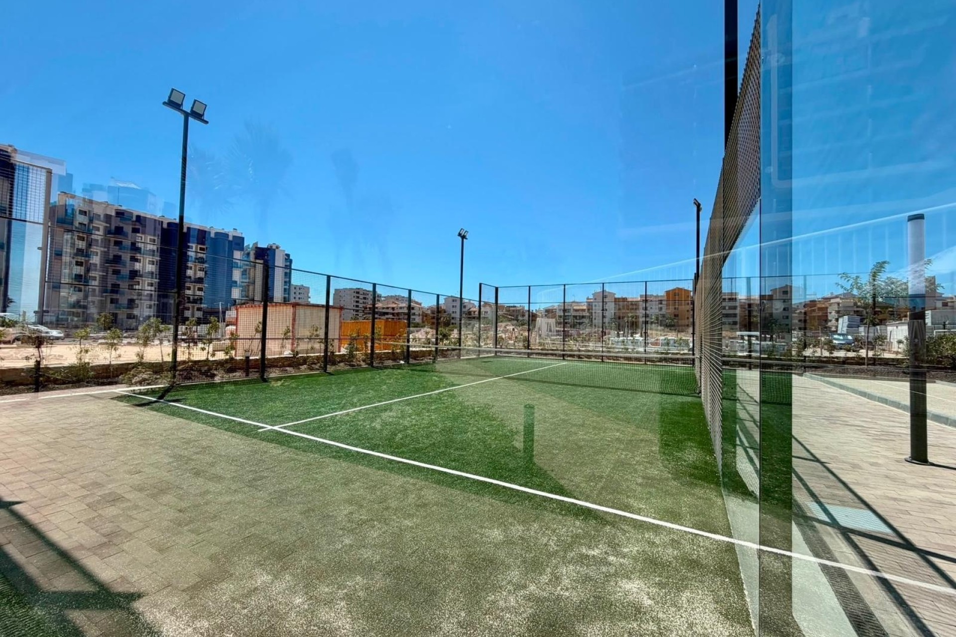 Resale - Apartment / Flat -
Torrevieja - Punta Prima