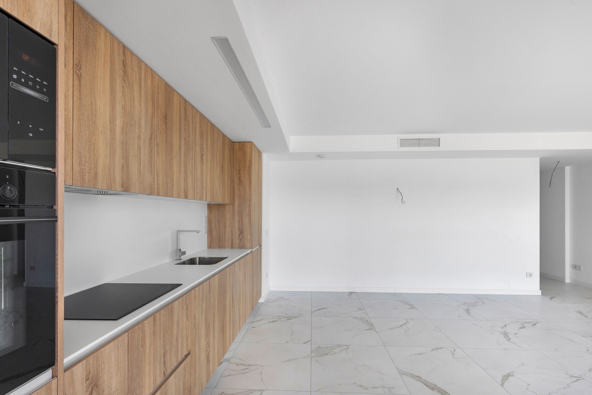 Resale - Apartment / Flat -
Torrevieja - Punta Prima