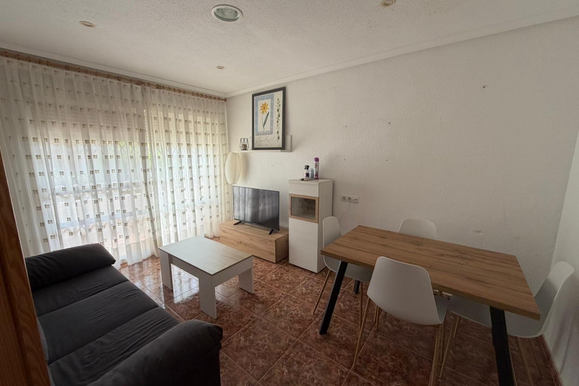 Resale - Apartment / Flat -
Torrevieja - Punta Prima