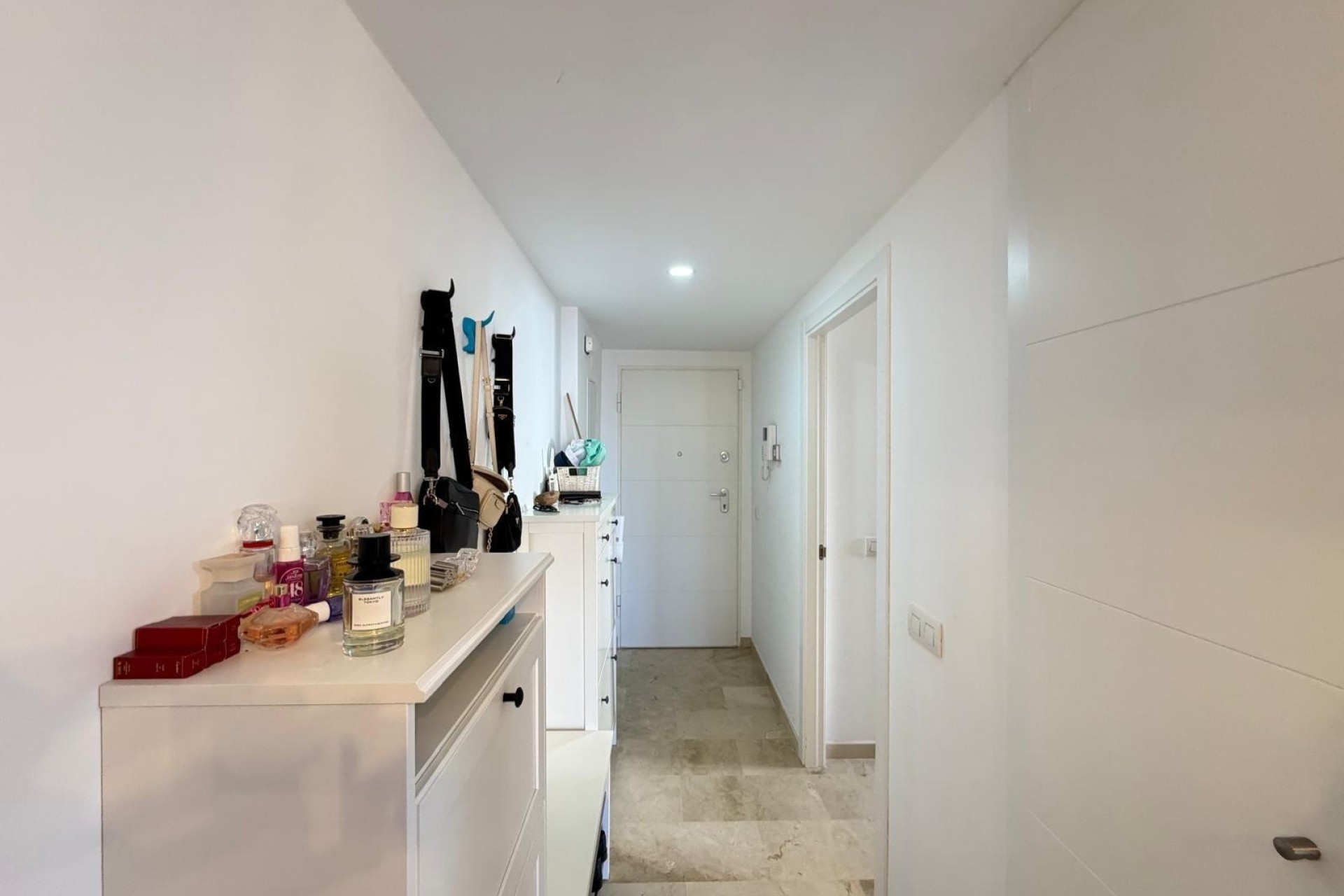 Resale - Apartment / Flat -
Torrevieja - Punta Prima