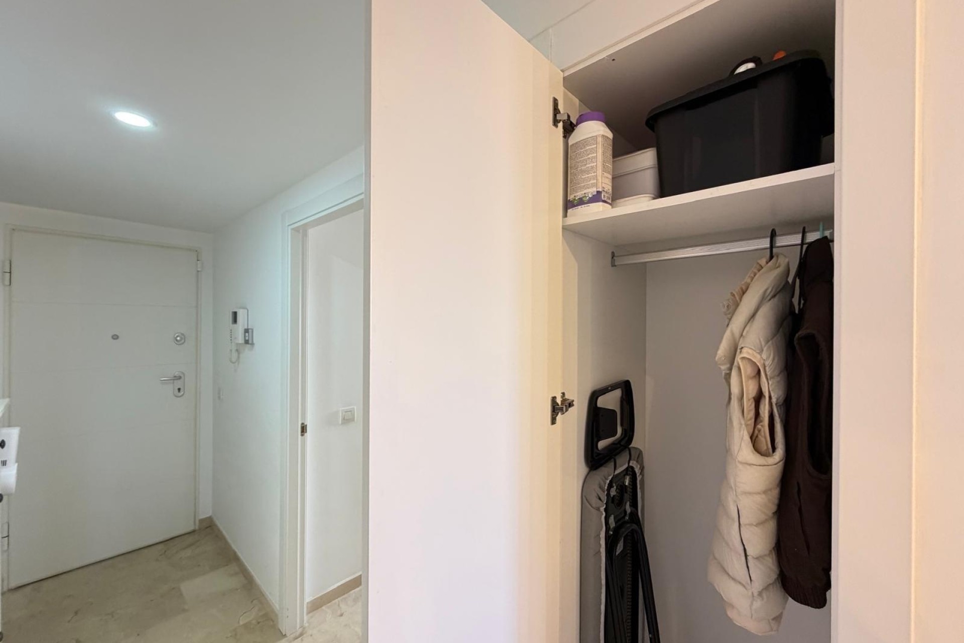 Resale - Apartment / Flat -
Torrevieja - Punta Prima