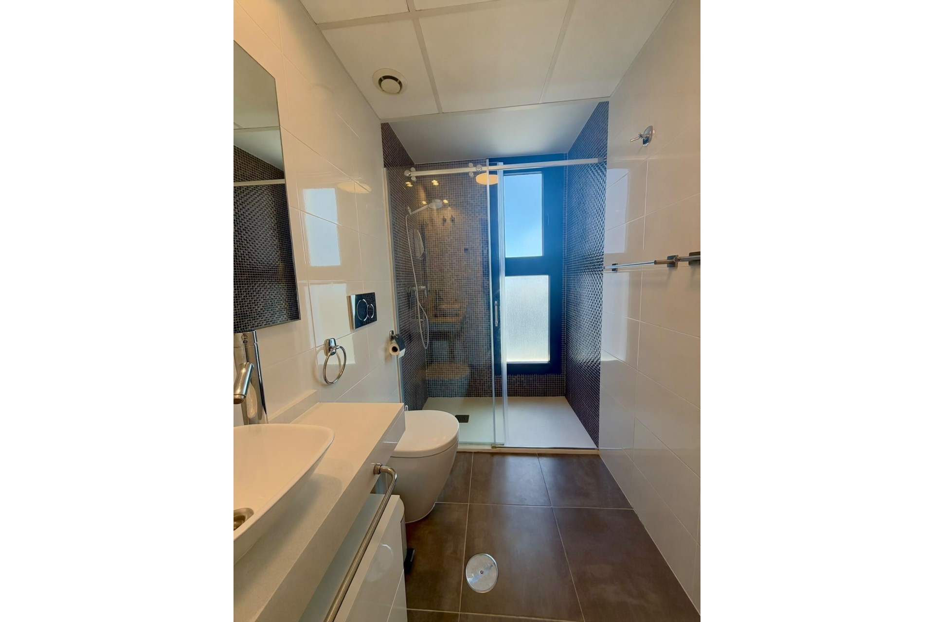 Resale - Apartment / Flat -
Torrevieja - Punta Prima