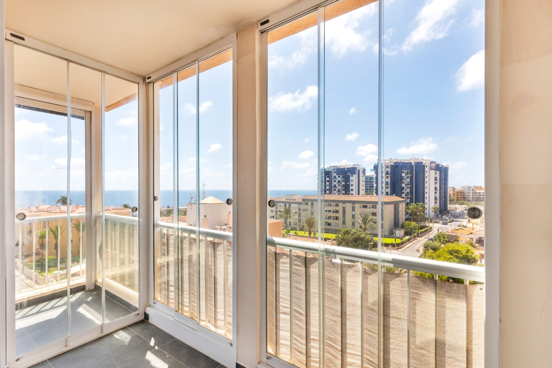 Resale - Apartment / Flat -
Torrevieja - Rocio del mar