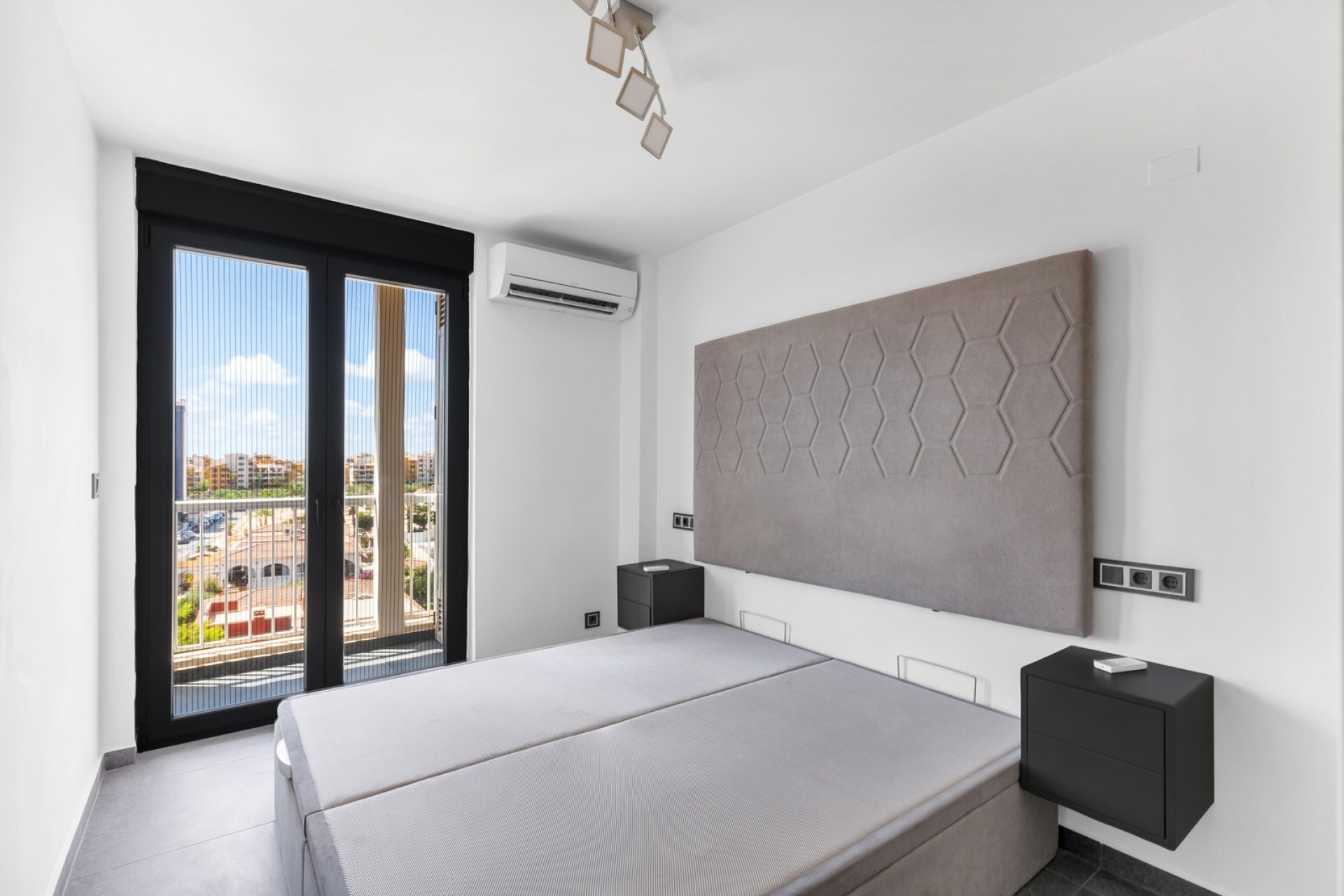 Resale - Apartment / Flat -
Torrevieja - Rocio del mar