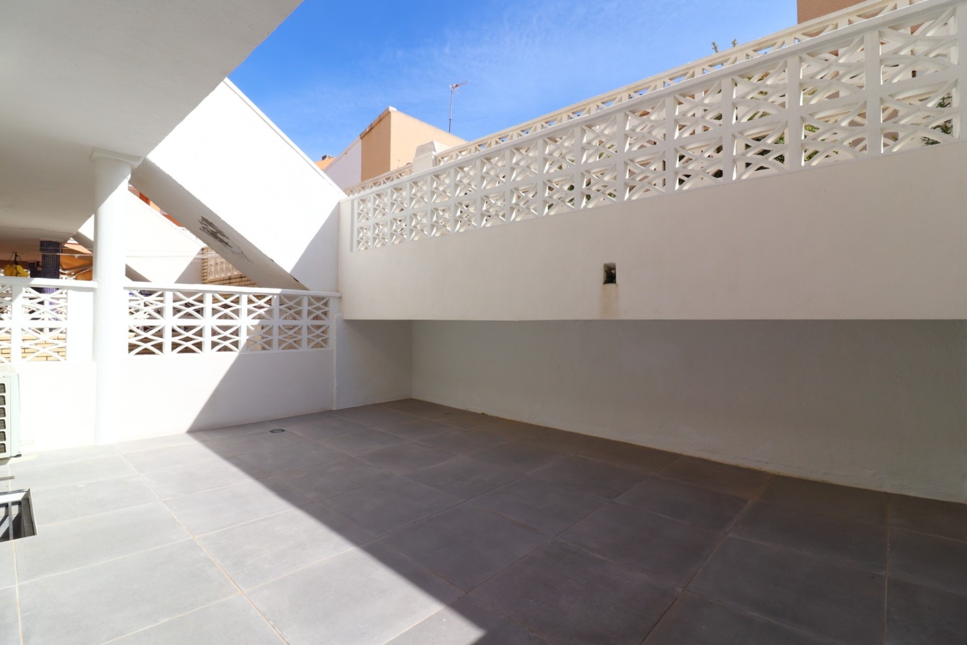 Resale - Apartment / Flat -
Torrevieja - Torre La Mata