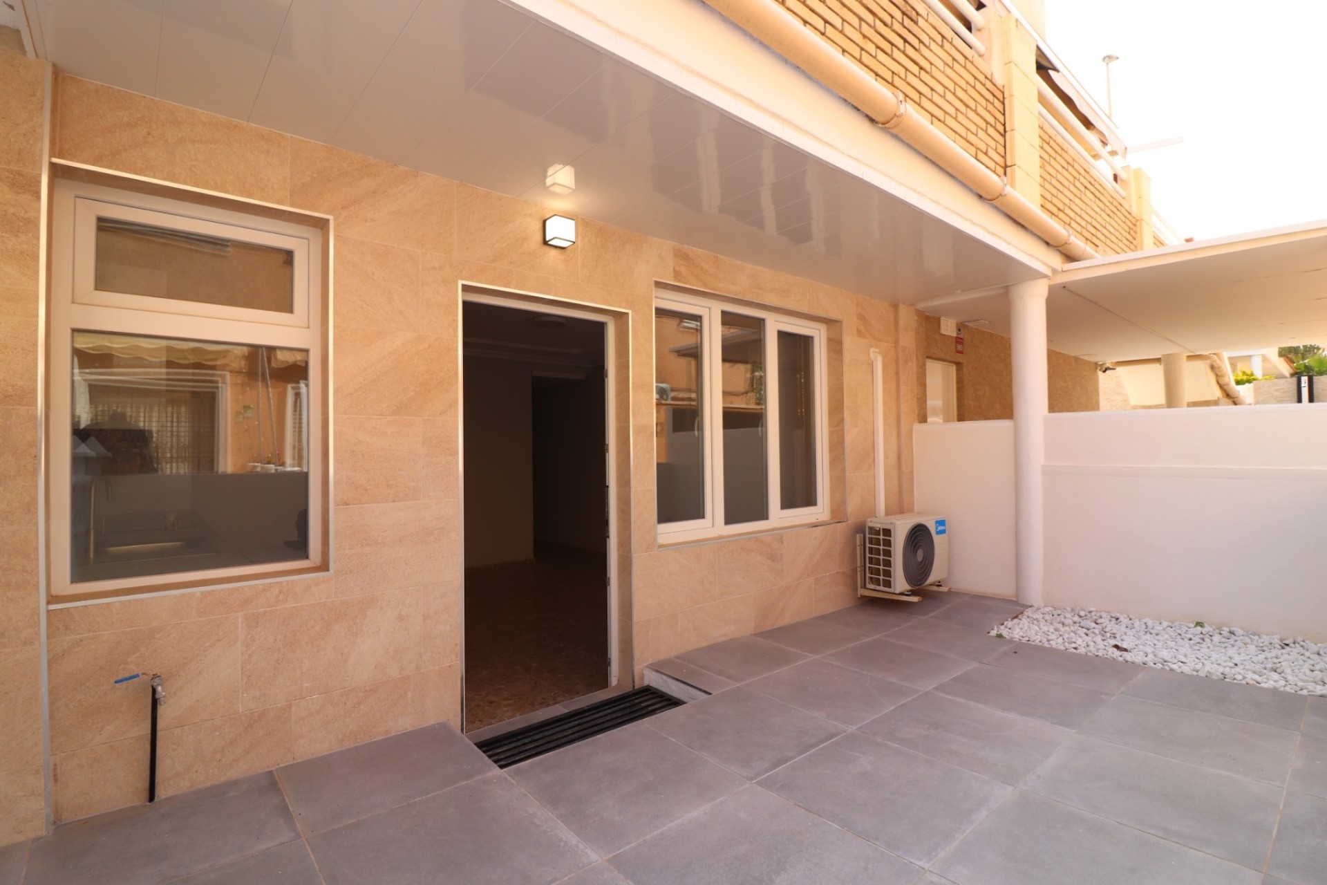 Resale - Apartment / Flat -
Torrevieja - Torre La Mata
