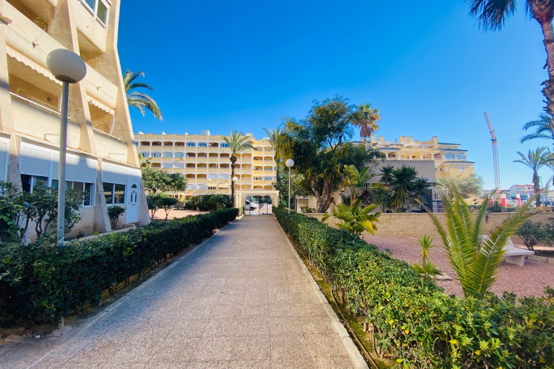 Resale - Apartment / Flat -
Torrevieja - Torreblanca
