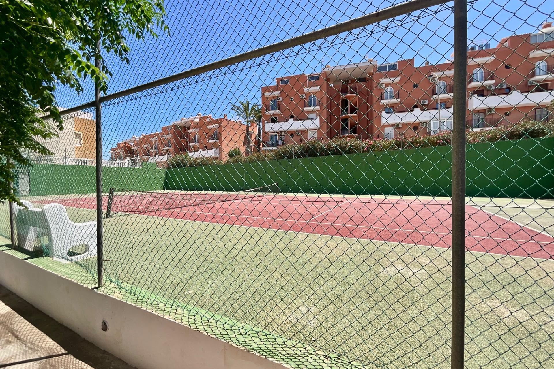 Resale - Apartment / Flat -
Torrevieja - Torreblanca