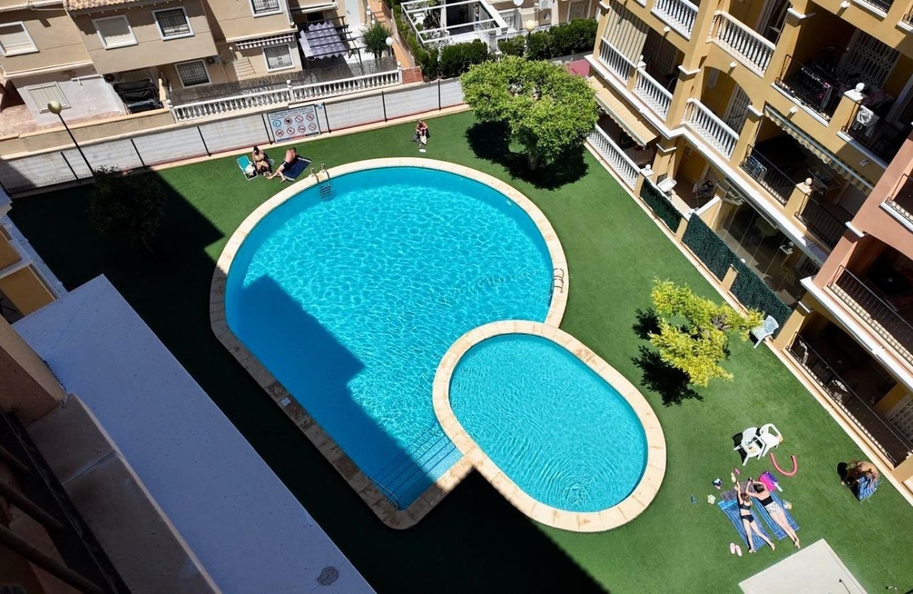 Resale - Apartment / Flat -
Torrevieja - Torreblanca