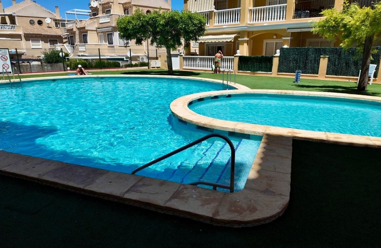 Resale - Apartment / Flat -
Torrevieja - Torreblanca