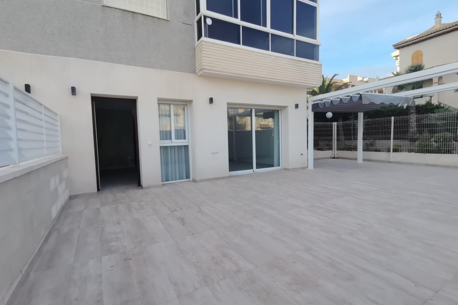 Resale - Apartment / Flat -
Torrevieja - Torreblanca