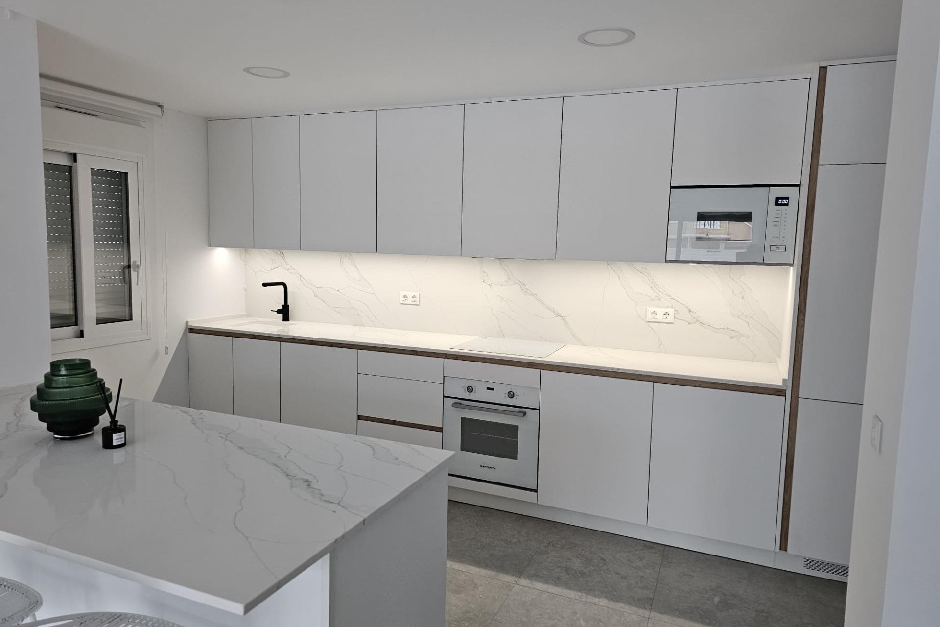 Resale - Apartment / Flat -
Torrevieja - Torreblanca