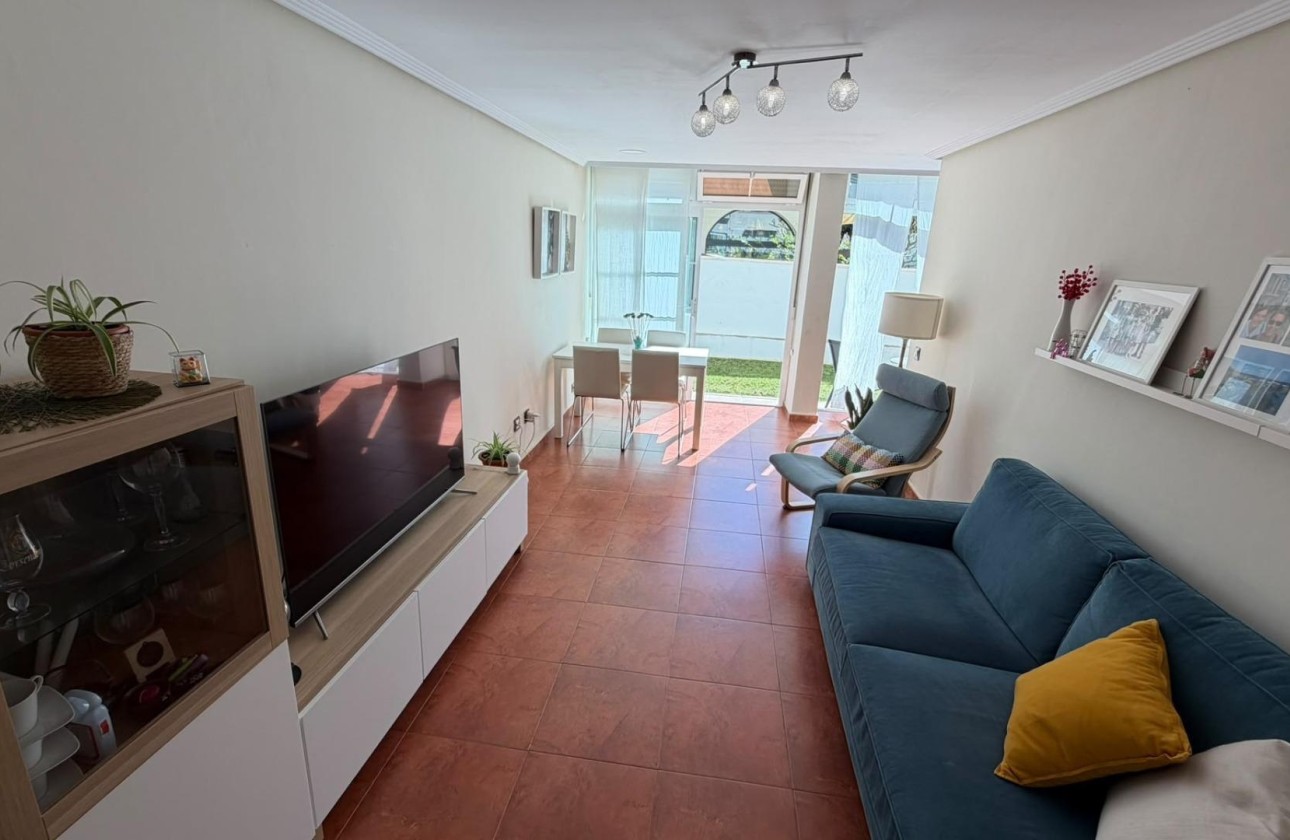 Resale - Apartment / Flat -
Torrevieja - Torreblanca