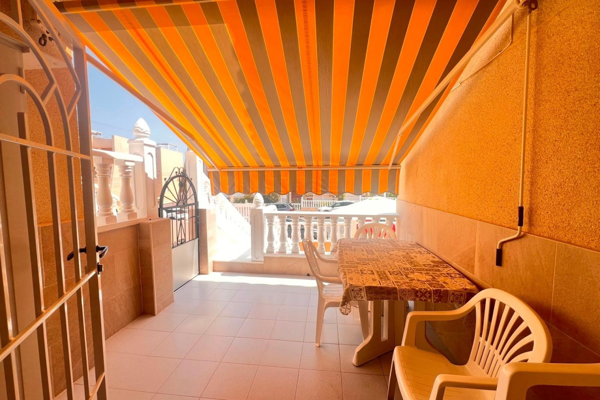 Resale - Apartment / Flat -
Torrevieja - Torrejón