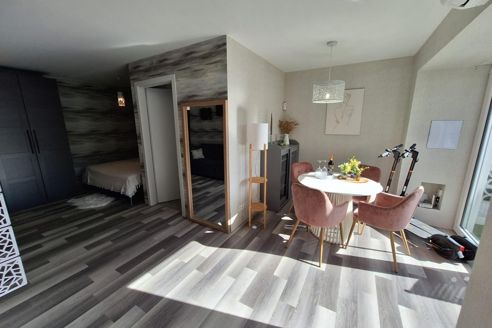 Resale - Apartment / Flat -
Torrevieja - Torretas