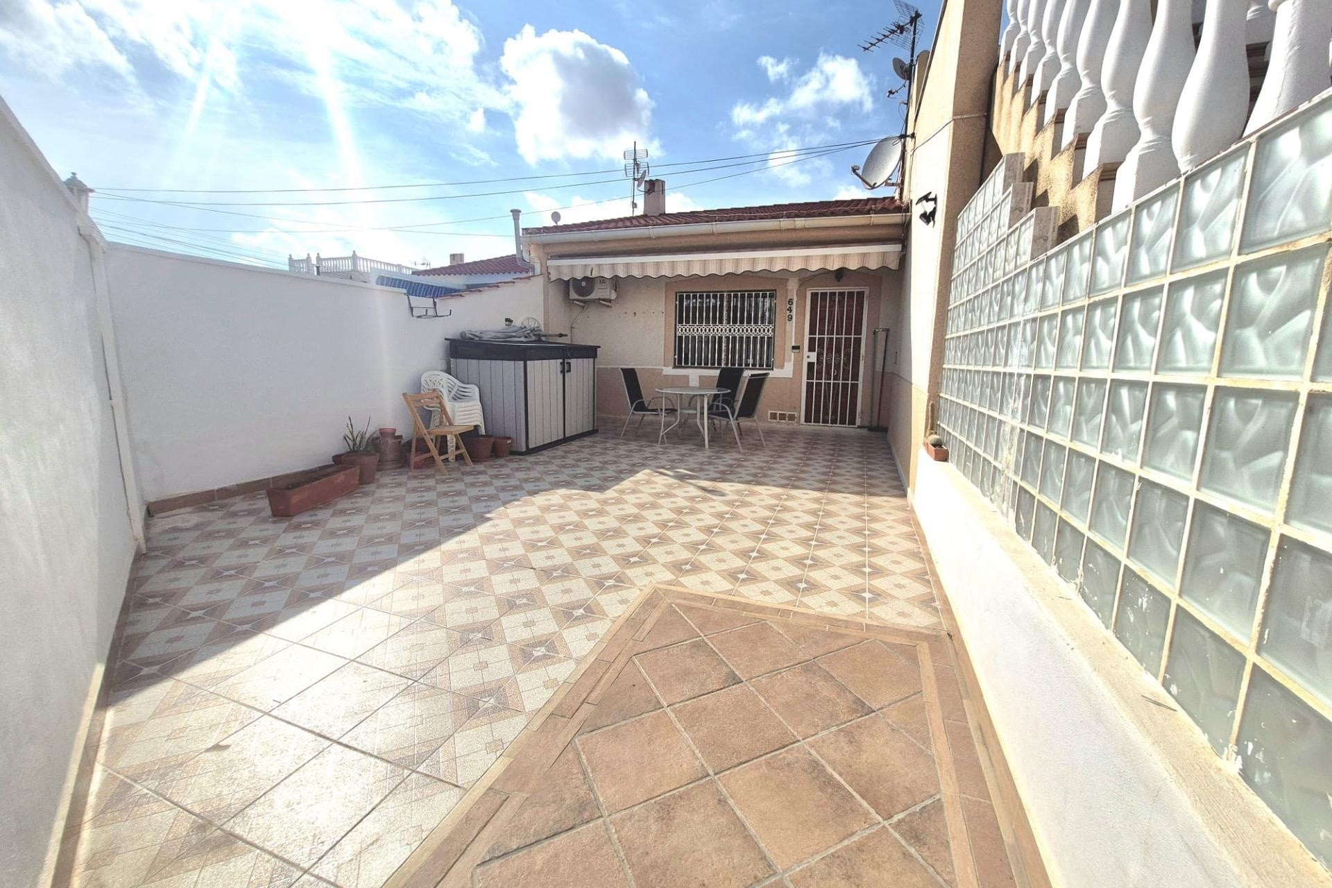 Resale - Apartment / Flat -
Torrevieja - Torretas