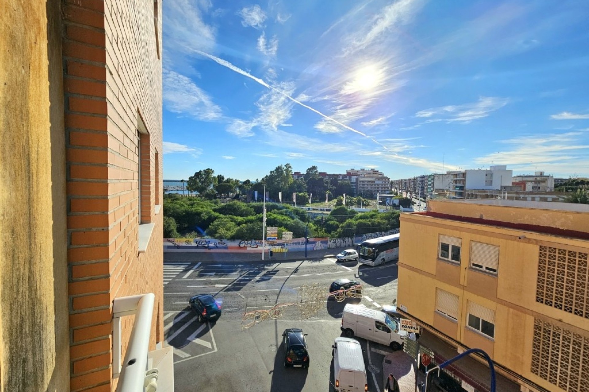 Resale - Apartment / Flat -
Torrevieja - Torrevieja Centro