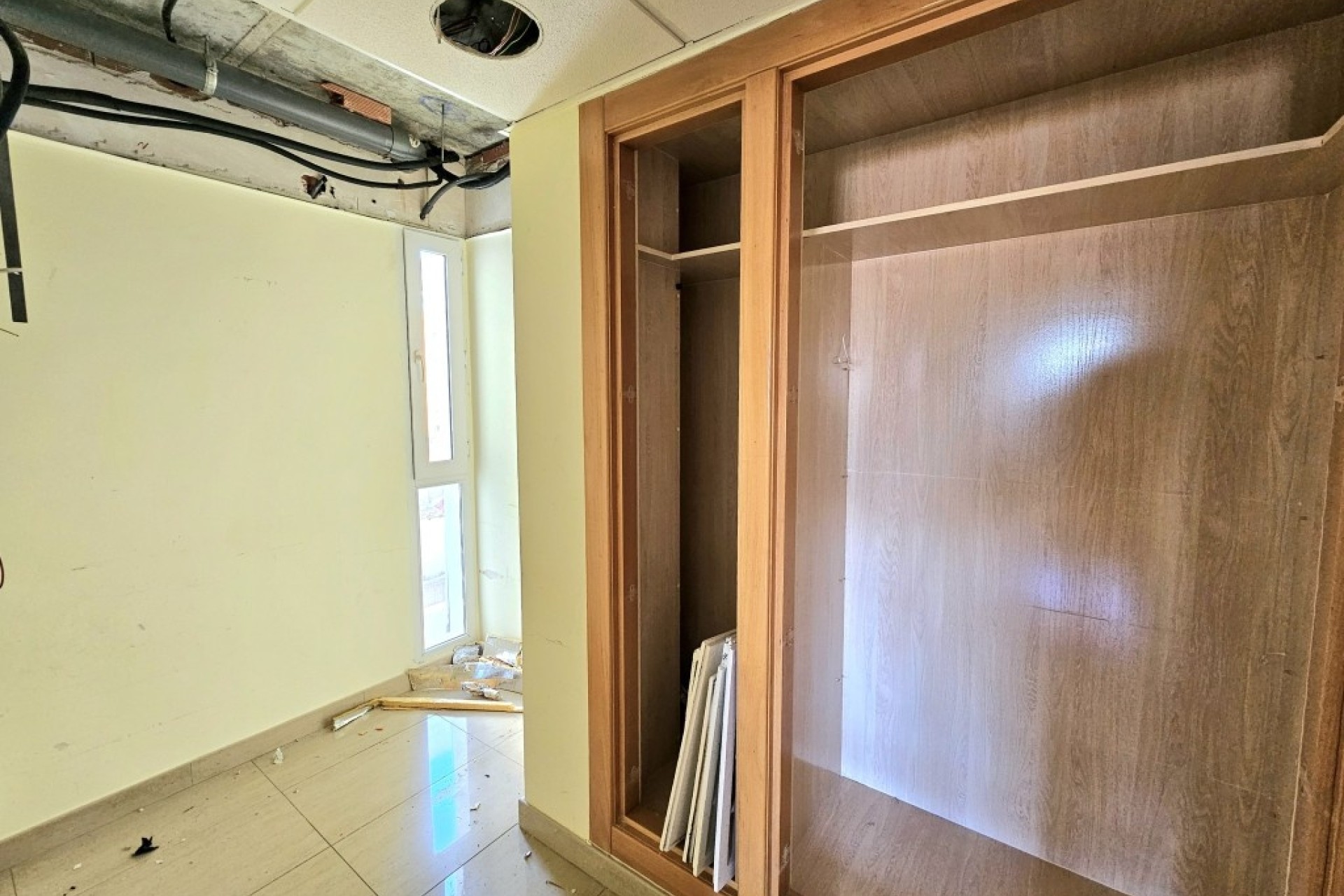 Resale - Apartment / Flat -
Torrevieja - Torrevieja Centro