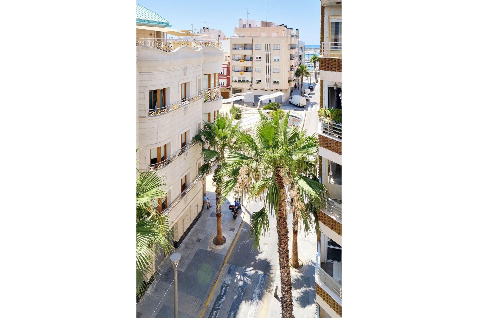 Resale - Apartment / Flat -
Torrevieja