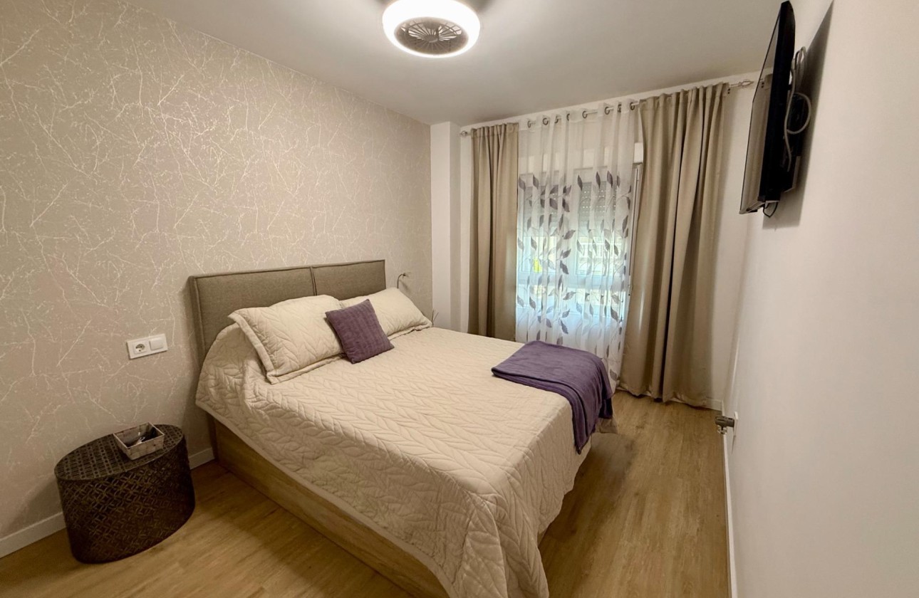Resale - Apartment / Flat -
Torrevieja