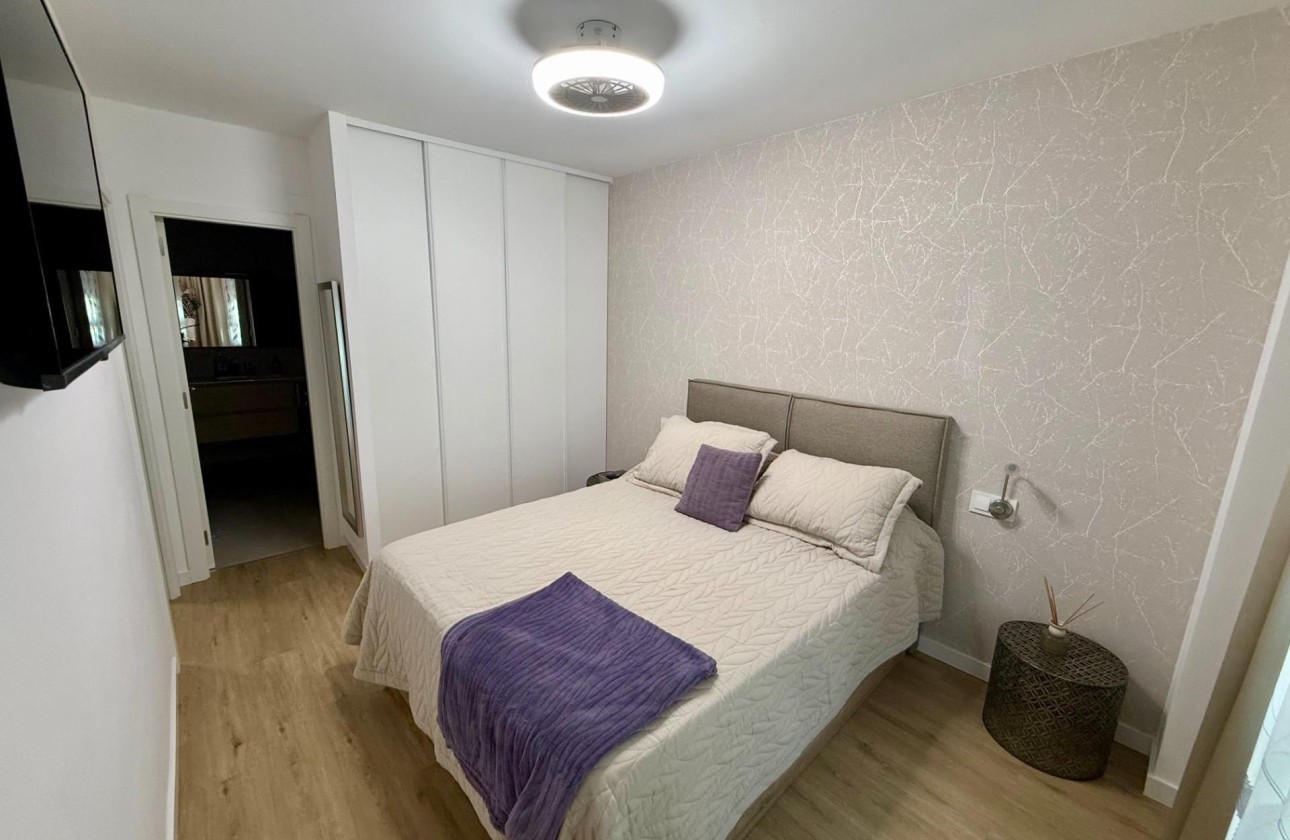 Resale - Apartment / Flat -
Torrevieja