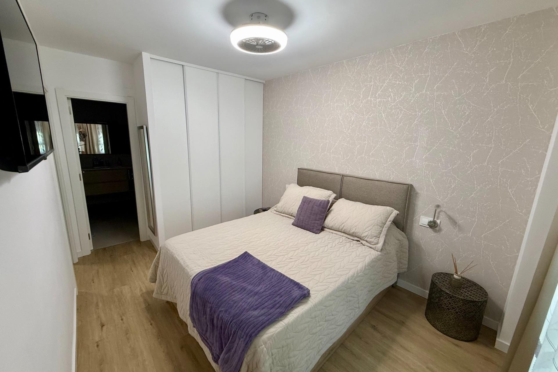 Resale - Apartment / Flat -
Torrevieja